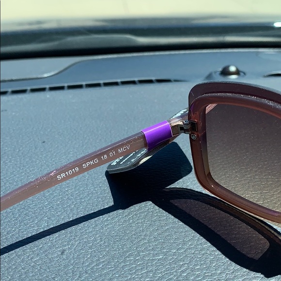 Foster Grant sunglasses 🕶 😎 - Picture 6 of 6